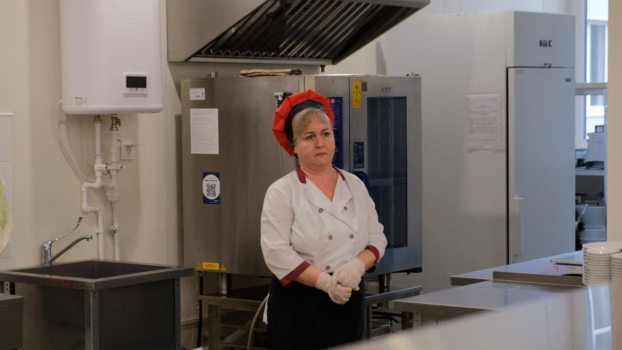 Константин Михальков: Сегодня приехал в Поварово посмотреть, как работает обновлённая школа Константин Михальков: Сегодня приехал в Поварово посмотреть, как работает обновлённая школа