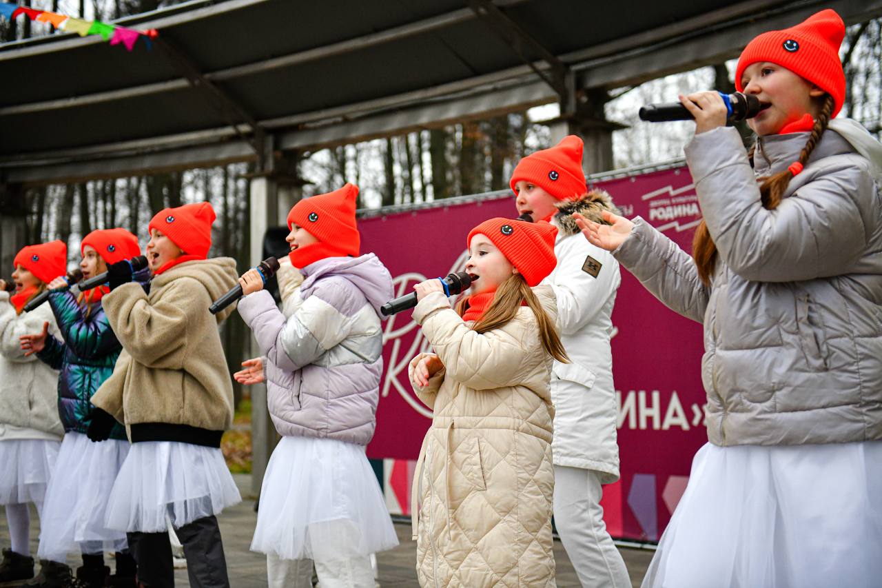 Зимний сезон открыли в парке Толстого Зимний сезон открыли в парке Толстого