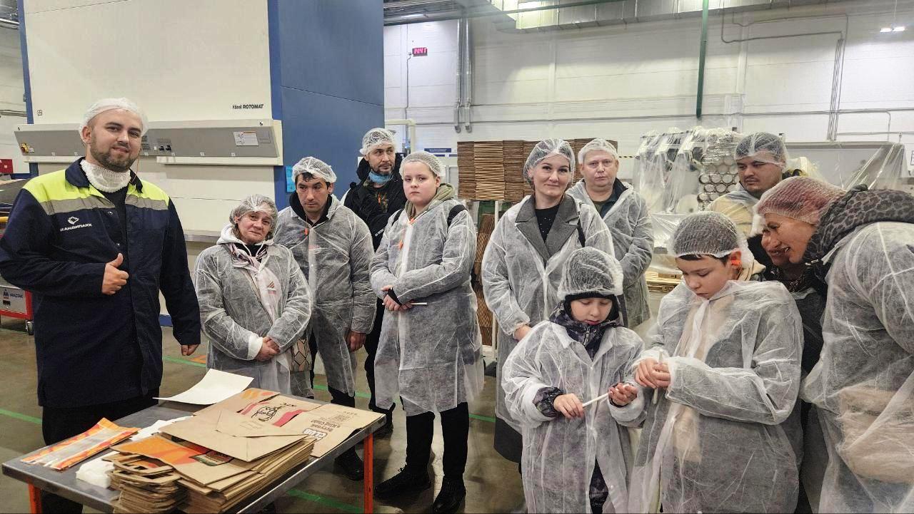 Семьи участников СВО побывали на предприятии в Ивантеевке Семьи участников СВО побывали на предприятии в Ивантеевке