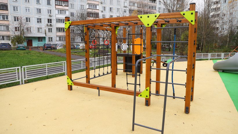 В Солнечногорске в 2025году обновили 17 детских площадок В Солнечногорске в 2025году обновили 17 детских площадок