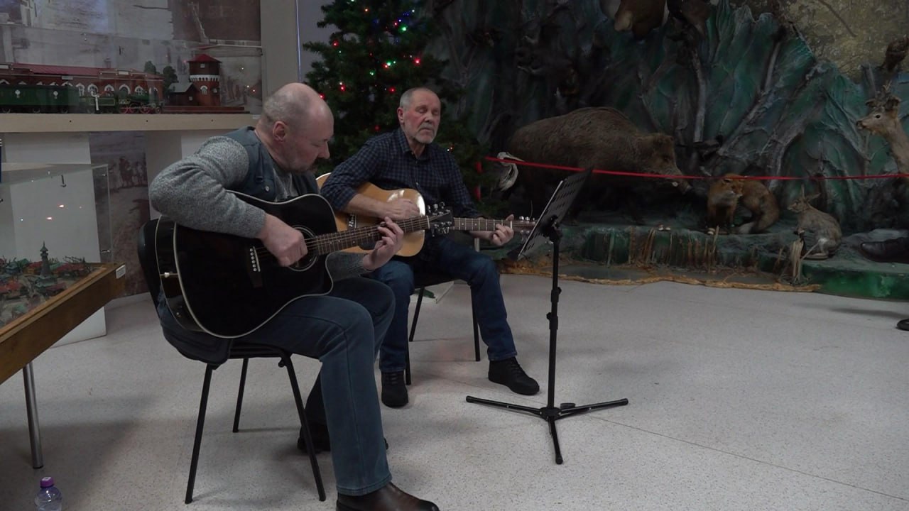 В Раменском историко-художественном музее прошёл концерт заслуженного художника России Виктора Неплюева В Раменском историко-художественном музее прошёл концерт заслуженного художника России Виктора Неплюева