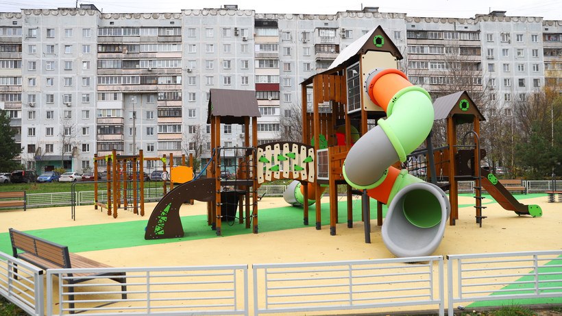 В Солнечногорске в 2025году обновили 17 детских площадок В Солнечногорске в 2025году обновили 17 детских площадок