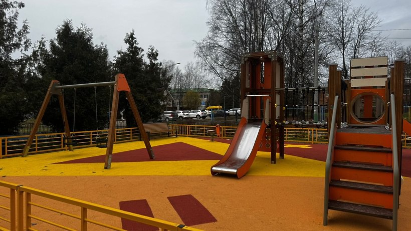 В Солнечногорске в 2025году обновили 17 детских площадок В Солнечногорске в 2025году обновили 17 детских площадок