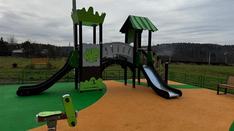 В Солнечногорске в 2025году обновили 17 детских площадок В Солнечногорске в 2025году обновили 17 детских площадок