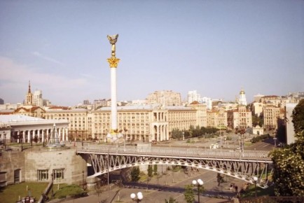 Широкие интересы. Почему Польша и Канада первыми признали Украину