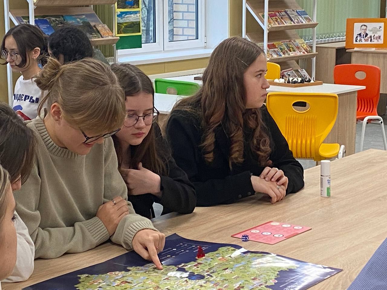 Восьмиклассники Чехова сразились в краеведческой битве Восьмиклассники Чехова сразились в краеведческой битве