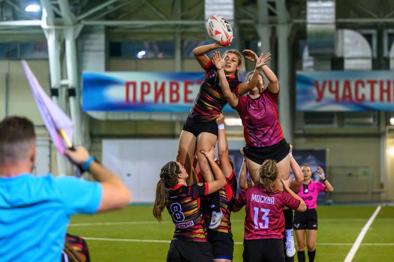 Сборная Московской области по регби-7 завоевала золотые медали первенства России среди девушек до 20 лет Сборная Московской области по регби-7 завоевала золотые медали первенства России среди девушек до 20 лет