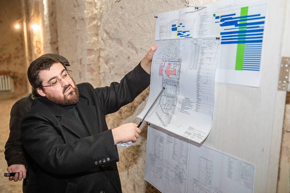 Андрей Иванов: В Часцовской школе продолжается капитальный ремонт в рамках профильной программы Президента Андрей Иванов: В Часцовской школе продолжается капитальный ремонт в рамках профильной программы Президента