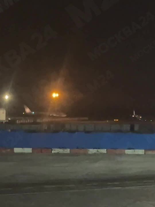 Благодаря профессионализму пилотов, самолёт Red Wings благополучно совершил посадку в аэропорту Домодедово