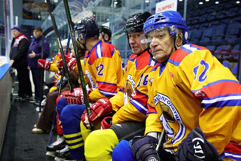 В ЛСД «Химик» состоялся яркий и зрелищный турнир по хоккею с шайбой, посвященный Всероссийскому дню хоккея В ЛСД «Химик» состоялся яркий и зрелищный турнир по хоккею с шайбой, посвященный Всероссийскому дню хоккея