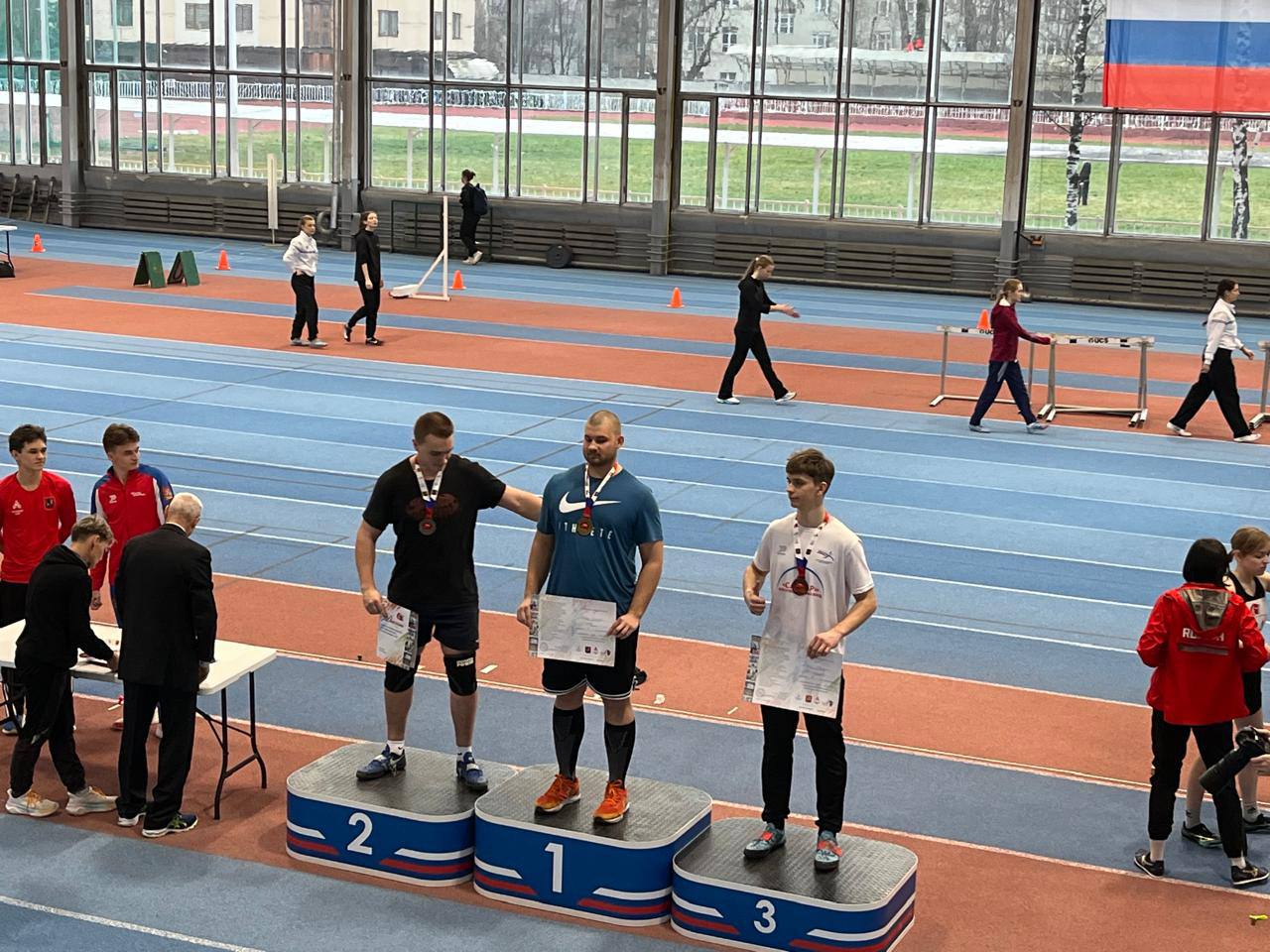 Спортсмены Люберец завоевали три золотые и одну бронзовую медали на соревнованиях по легкой атлетике Спортсмены Люберец завоевали три золотые и одну бронзовую медали на соревнованиях по легкой атлетике