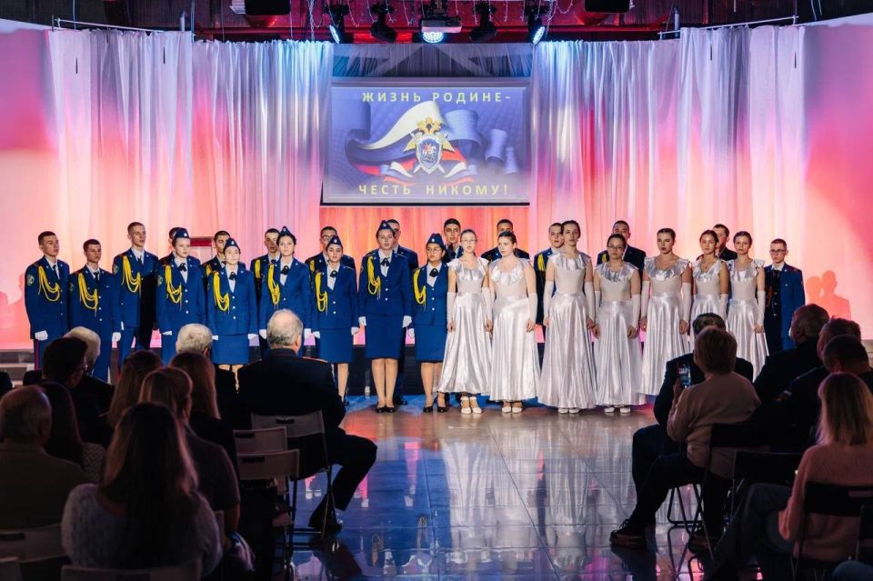 Сотрудники Главного следственного управления приняли участие в тожественной церемонии посвящения в кадеты