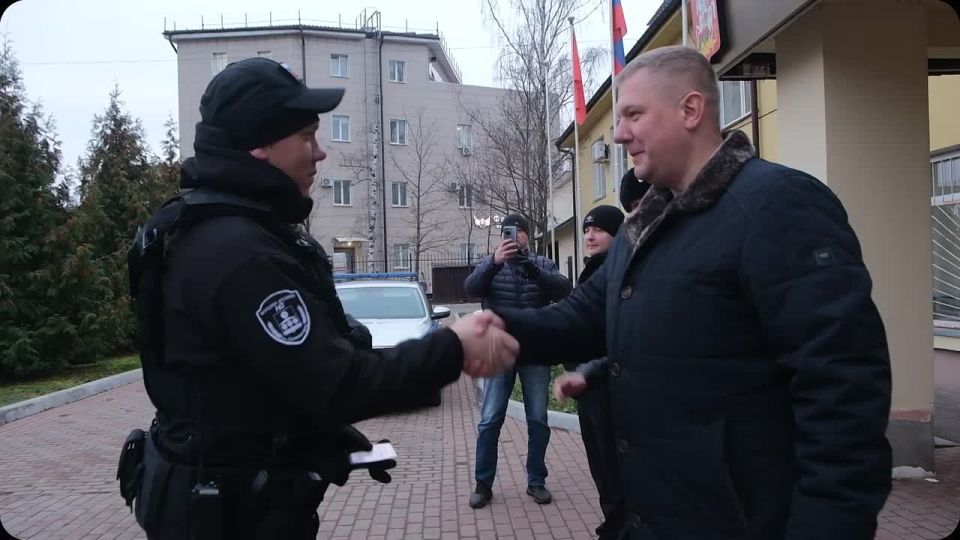 Константин Михальков: Передали микроавтобус Соболь-Баргузин нашей Народной дружине