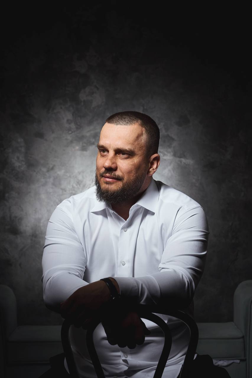 В Подмосковье задержали руководство двух наркологических рехабов, где морили голодом и пытали пациентов