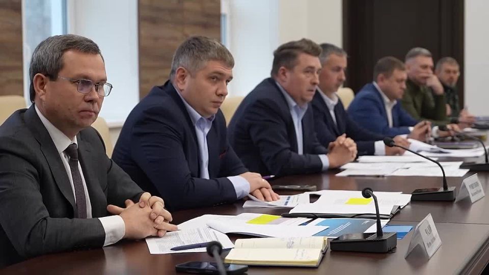 Максим Красноцветов: Провел совещание с руководителями территориальных сетевых организаций и управляющих компаний, осуществляющих деятельность на территории Городского округа Пушкинский