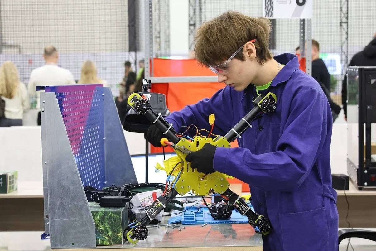 Владимир Волков: Студенты Люберецкого техникума имени Героя Советского Союза, лётчика-космонавта Ю.А. Гагарина — лучшие на чемпионате «Профессионалы»! Владимир Волков: Студенты Люберецкого техникума имени Героя Советского Союза, лётчика-космонавта Ю.А. Гагарина — лучшие на чемпионате «Профессионалы»!