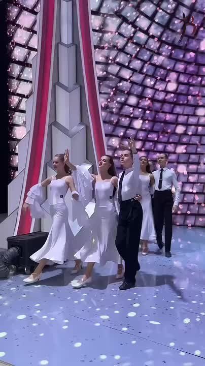 Юные таланты танцевально-спортивного клуба «Звездный вальс» из Ленинского округа во второй раз стали участниками съемок самой известной новогодней телепередачи страны «Голубой огонек», которая будет транслироваться в...