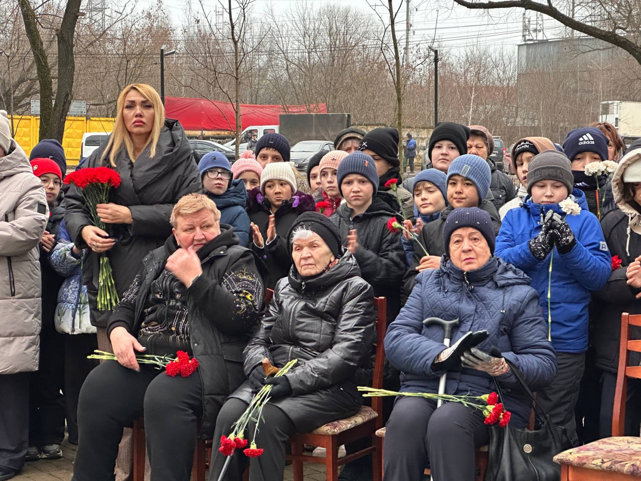 В Долгопрудном почтили память героев Битвы за Москву В Долгопрудном почтили память героев Битвы за Москву