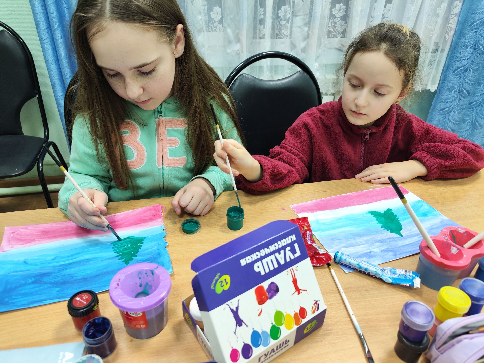 Волшебство Нового года в рисунках юных художников Волшебство Нового года в рисунках юных художников