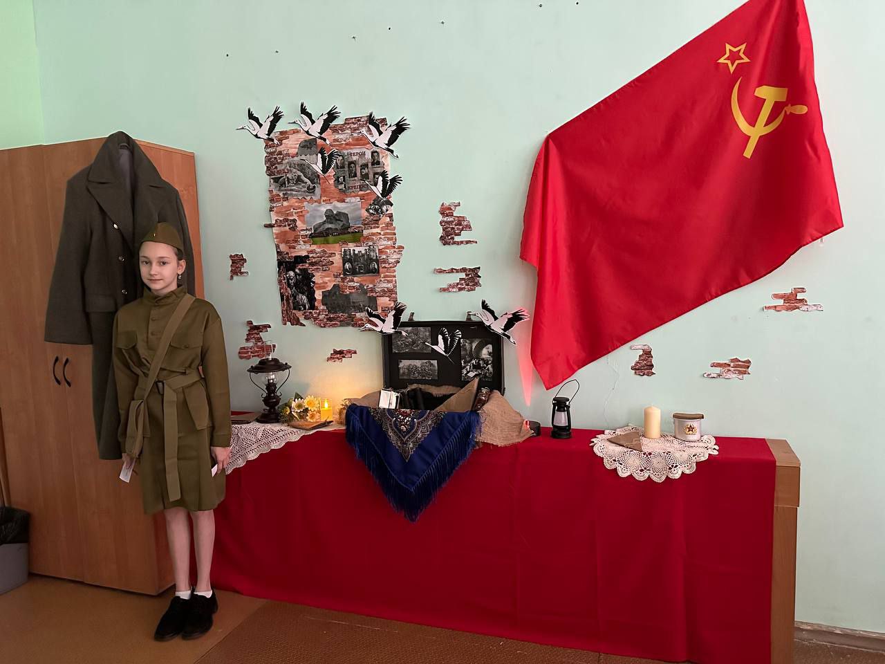 Шаги к Победе. Сегодня в День РГ состоялся традиционный интеллектуально-творческий марафон, полностью погрузивший всю гимназию в историю Победы в Великой Отечественной войне Шаги к Победе. Сегодня в День РГ состоялся традиционный интеллектуально-творческий марафон, полностью погрузивший всю гимназию в историю Победы в Великой Отечественной войне