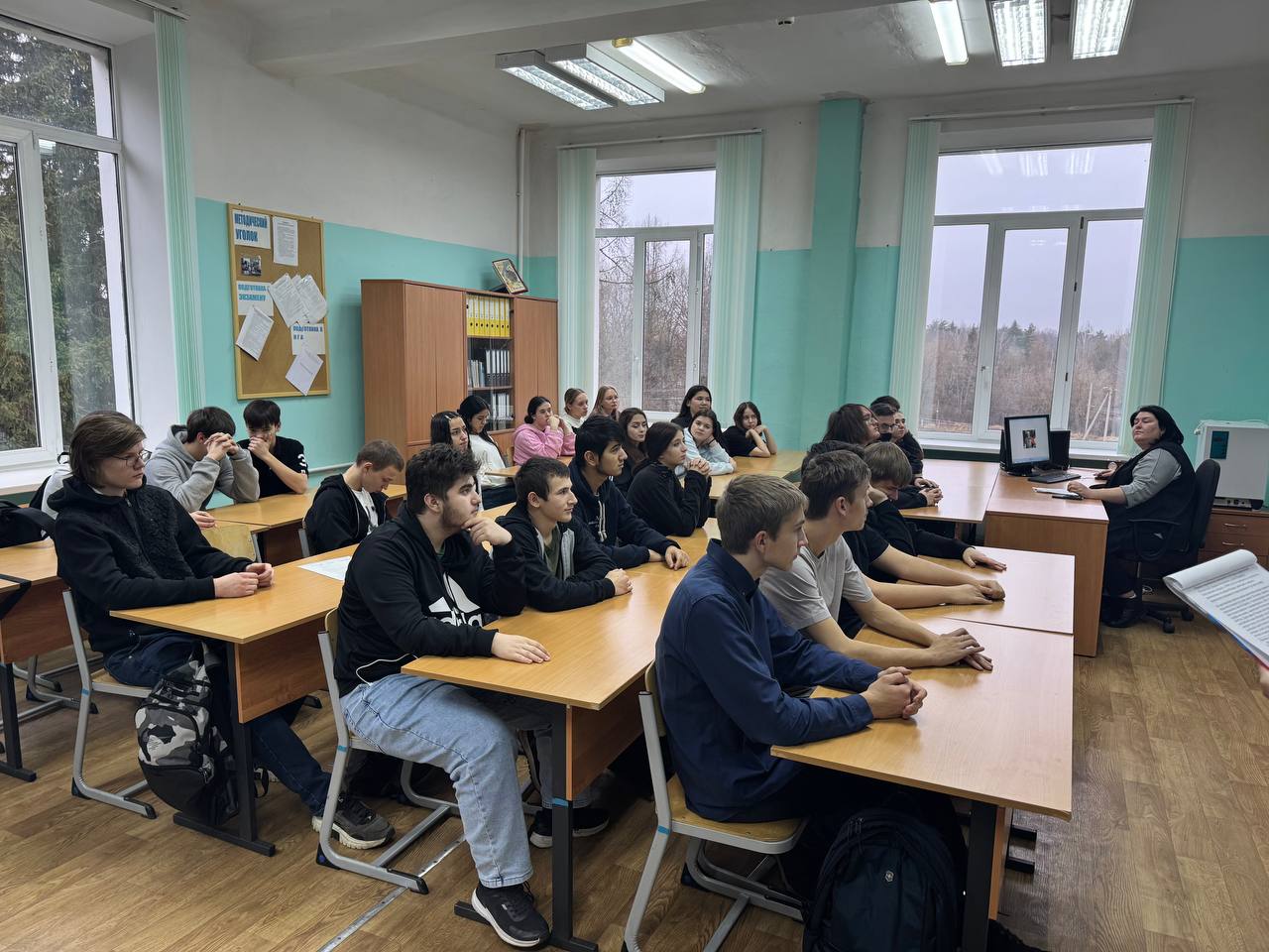 Наши новости. В преддверии дня Героев Отечества в с. Новый Быт м.о. Чехов, прошло мероприятие для студентов Чеховского техникума СП1- «Герои нашей Родины» Наши новости. В преддверии дня Героев Отечества в с. Новый Быт м.о. Чехов, прошло мероприятие для студентов Чеховского техникума СП1- «Герои нашей Родины»