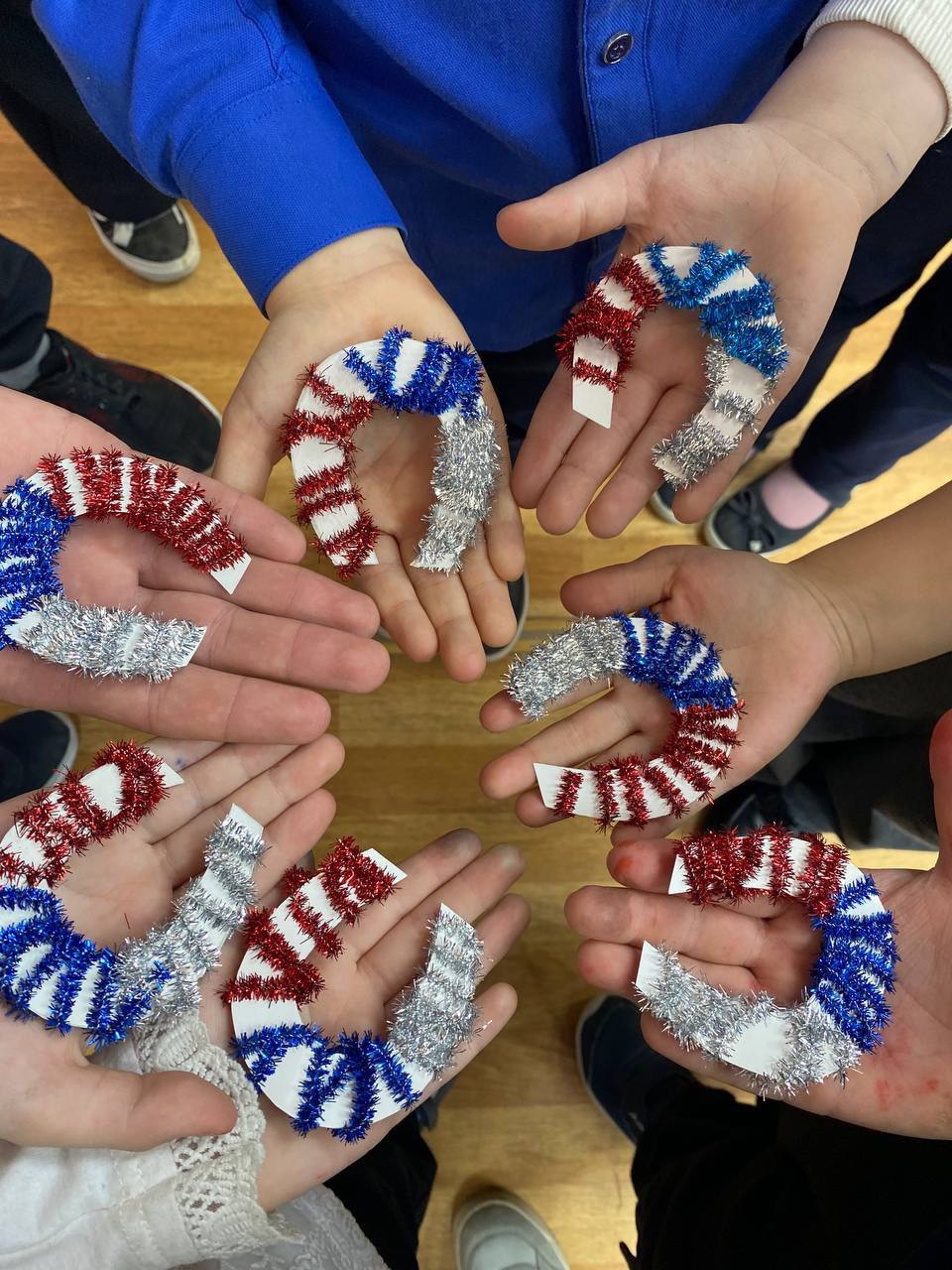 СЕРДЦЕ, ОТКРЫТОЕ МИРУ: ПОЗДРАВЛЯЕМ ВОЛОНТЁРОВ С ИХ ДНЁМ! СЕРДЦЕ, ОТКРЫТОЕ МИРУ: ПОЗДРАВЛЯЕМ ВОЛОНТЁРОВ С ИХ ДНЁМ!