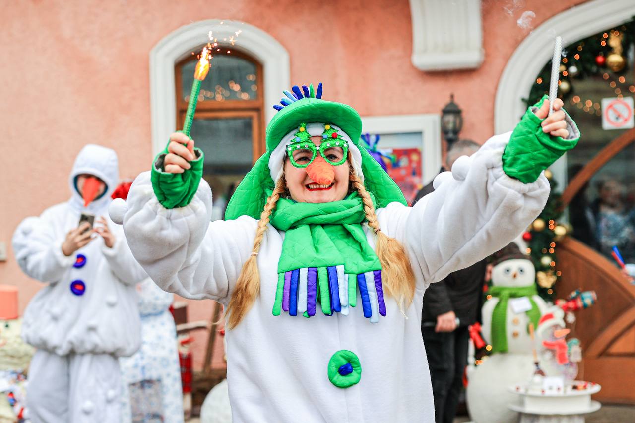 Юлия Купецкая: Традиционный мытищинский фестиваль «Город Снеговиков» открылся на территории театра кукол «Огниво» Юлия Купецкая: Традиционный мытищинский фестиваль «Город Снеговиков» открылся на территории театра кукол «Огниво»