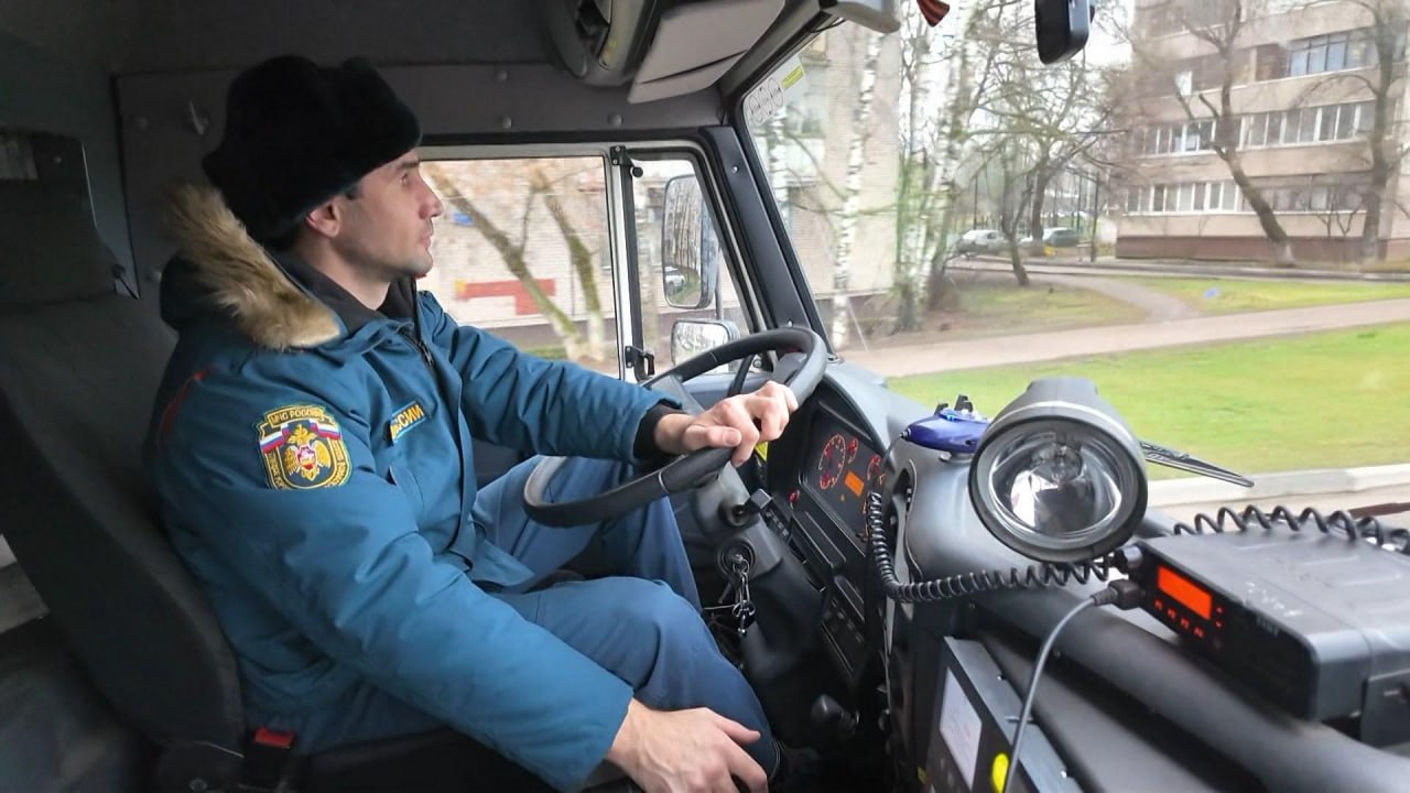 По дворам Раменского состоялся совместный рейд пожарно-спасательной службы Раменского гарнизона и отдела надзорной деятельности По дворам Раменского состоялся совместный рейд пожарно-спасательной службы Раменского гарнизона и отдела надзорной деятельности