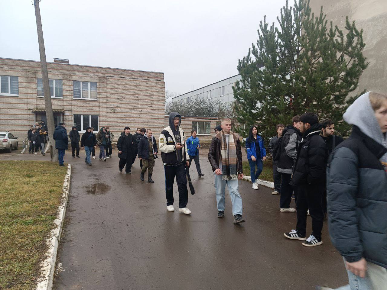 В структурном подразделении №3 Чеховского техникума по адресу: г. Чехов, ул. Гагарина, 14 — прошла объектовая тренировка по действиям при чрезвычайных происшествиях террористической направленности В структурном подразделении №3 Чеховского техникума по адресу: г. Чехов, ул. Гагарина, 14 — прошла объектовая тренировка по действиям при чрезвычайных происшествиях террористической направленности