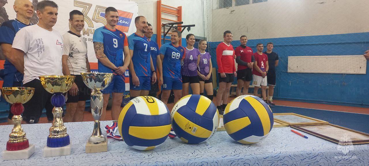 В Клину проведены соревнования по волейболу В Клину проведены соревнования по волейболу