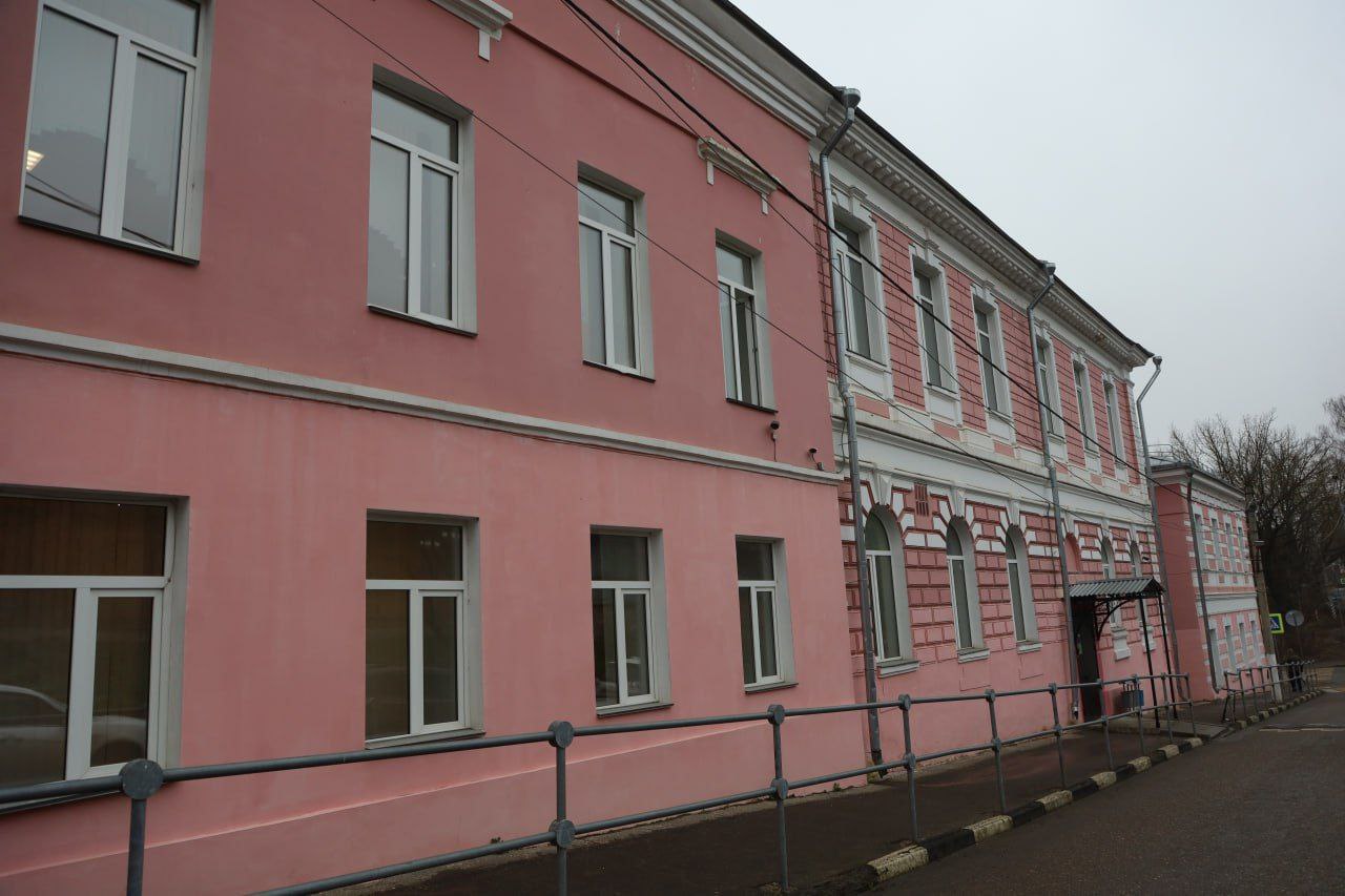 Глава Серпухова Алексей Шимко вместе с депутатом Мособлдумы Татьяной Карзубовой и депутатом окружного Совета Вячеславом Ореховым оценили результаты ремонтных работ в коррекционной школе №8 Глава Серпухова Алексей Шимко вместе с депутатом Мособлдумы Татьяной Карзубовой и депутатом окружного Совета Вячеславом Ореховым оценили результаты ремонтных работ в коррекционной школе №8