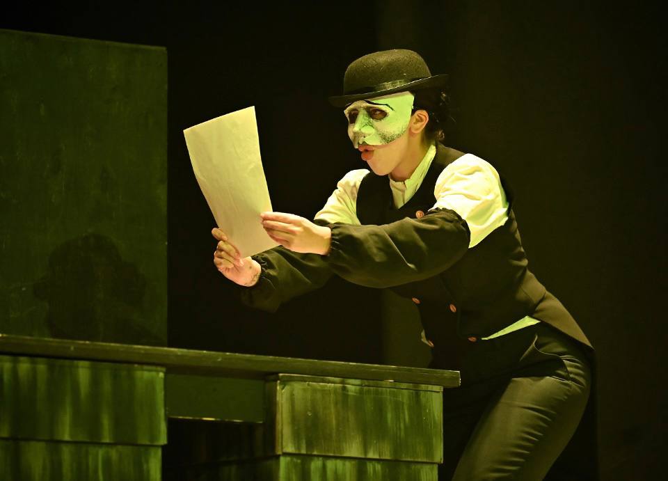 Спектакль «Шинель» ступинского театра впервые показали на большой сцене Спектакль «Шинель» ступинского театра впервые показали на большой сцене