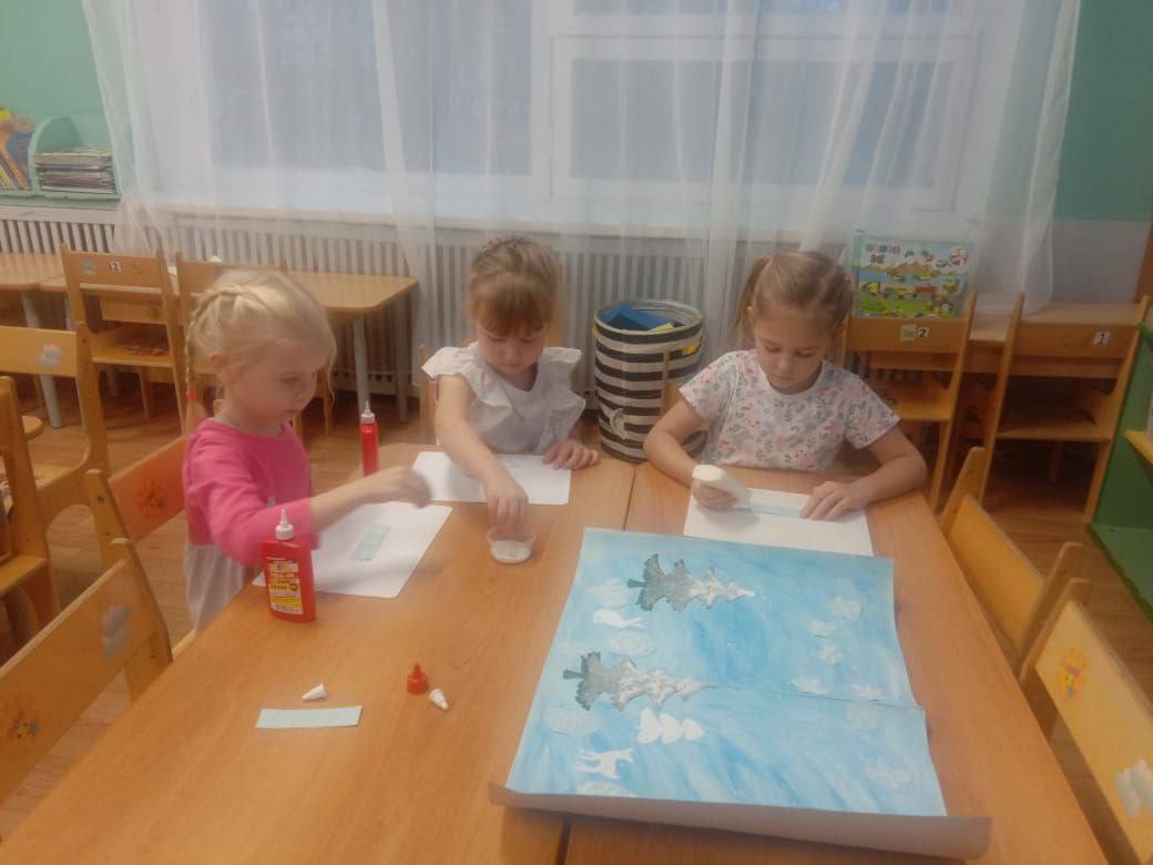 В рамках реализации проекта «Предшкола: стандарт детского сада» на тематической неделе «Творческая лаборатория» в МБОУ гимназии №2 (дошкольное отделение, здание 4) м.о. Чехов прошло интересное занятие по изобразительной... В рамках реализации проекта «Предшкола: стандарт детского сада» на тематической неделе «Творческая лаборатория» в МБОУ гимназии №2 (дошкольное отделение, здание 4) м.о. Чехов прошло интересное занятие по изобразительной...