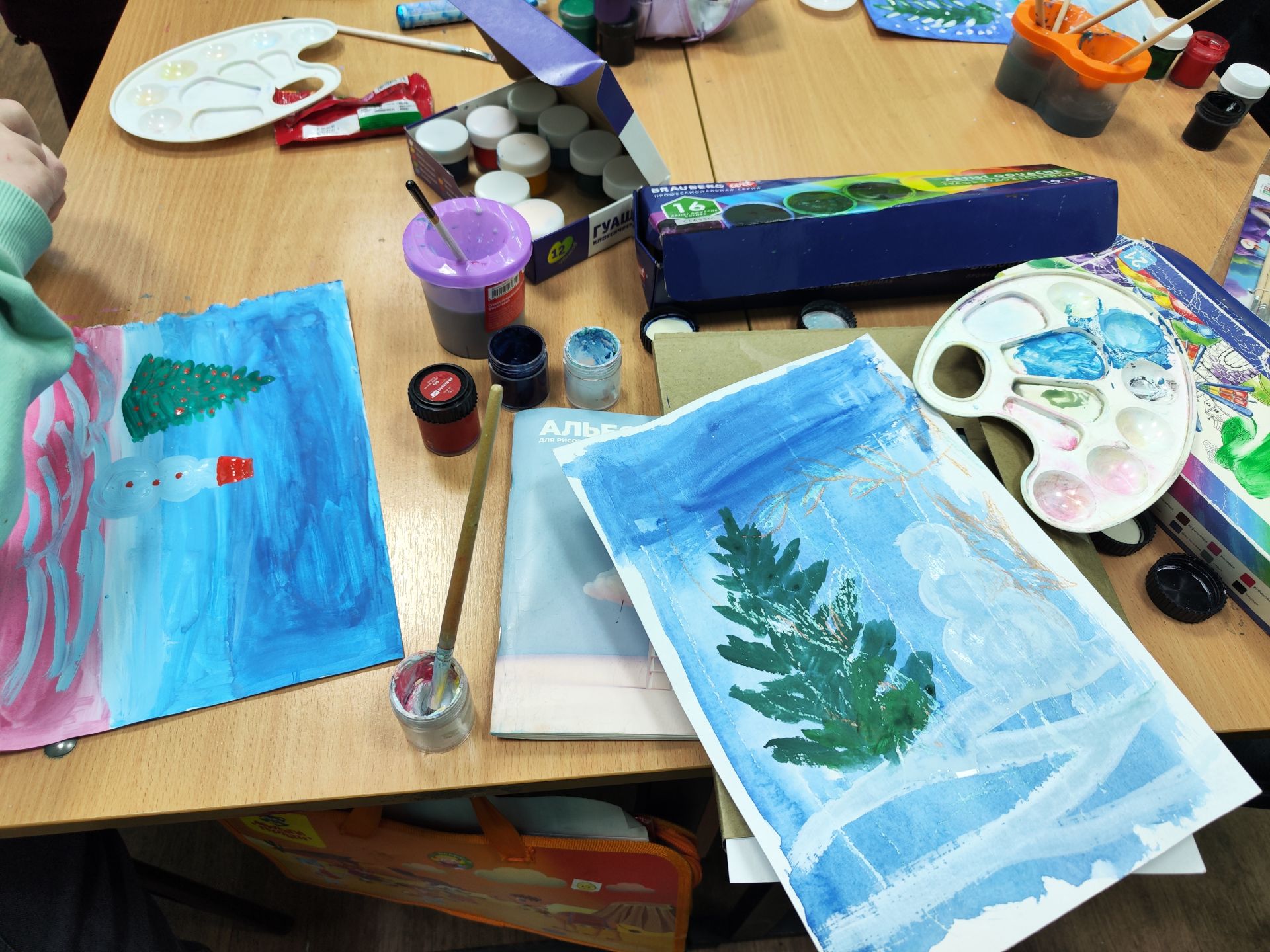 Волшебство Нового года в рисунках юных художников Волшебство Нового года в рисунках юных художников