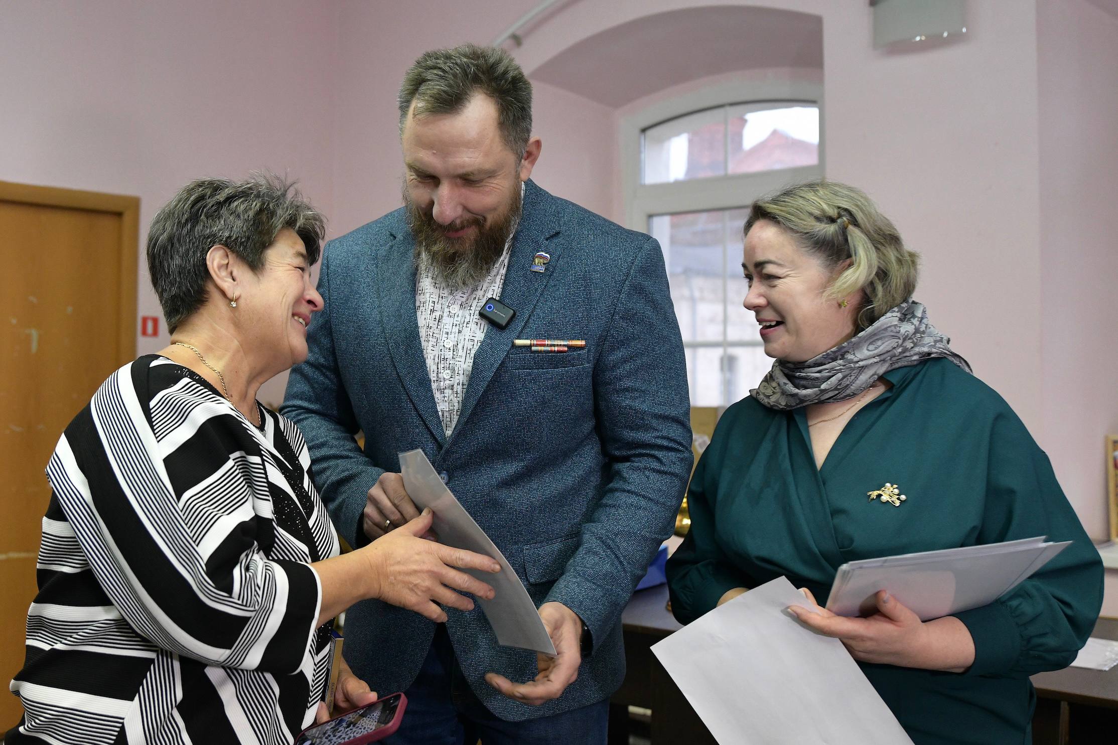 «Ваши золотые руки и тёплые сердца творят настоящее дело» «Ваши золотые руки и тёплые сердца творят настоящее дело»