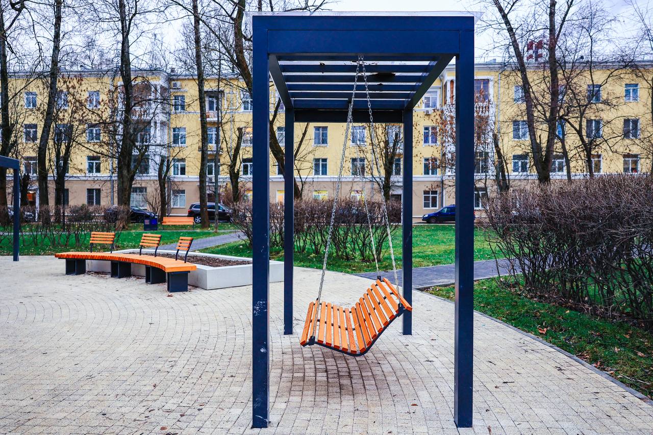 Юлия Купецкая: Еще один сквер, который мы благоустроили в этом году, расположен в микрорайоне имени Г.Т. Шитикова Юлия Купецкая: Еще один сквер, который мы благоустроили в этом году, расположен в микрорайоне имени Г.Т. Шитикова