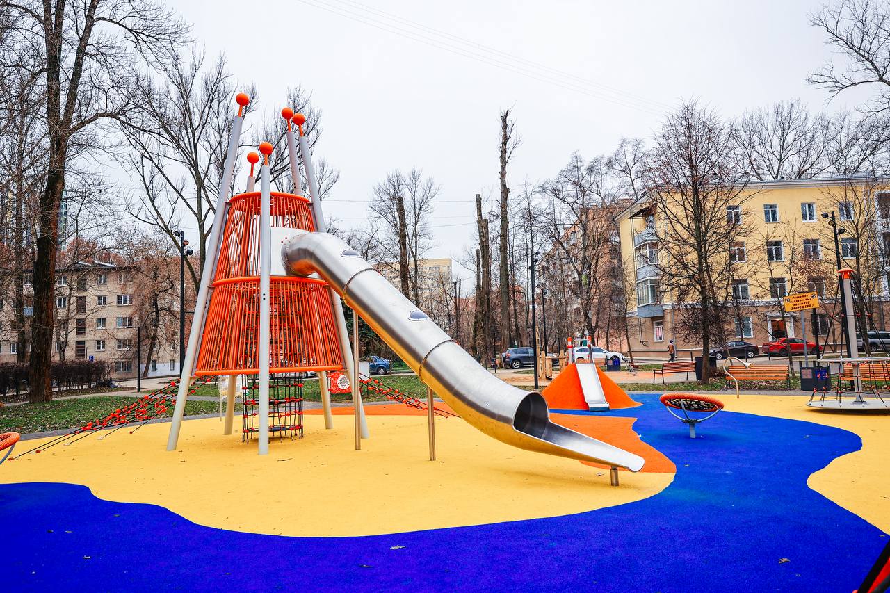 Юлия Купецкая: Еще один сквер, который мы благоустроили в этом году, расположен в микрорайоне имени Г.Т. Шитикова Юлия Купецкая: Еще один сквер, который мы благоустроили в этом году, расположен в микрорайоне имени Г.Т. Шитикова