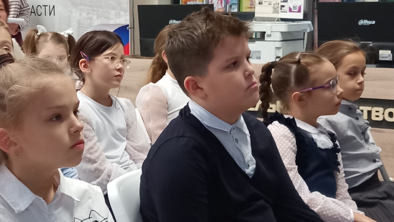 Начало пути к Победе: в чеховской библиотеке отметили День начала контрнаступления советских войск в битве под Москвой Начало пути к Победе: в чеховской библиотеке отметили День начала контрнаступления советских войск в битве под Москвой