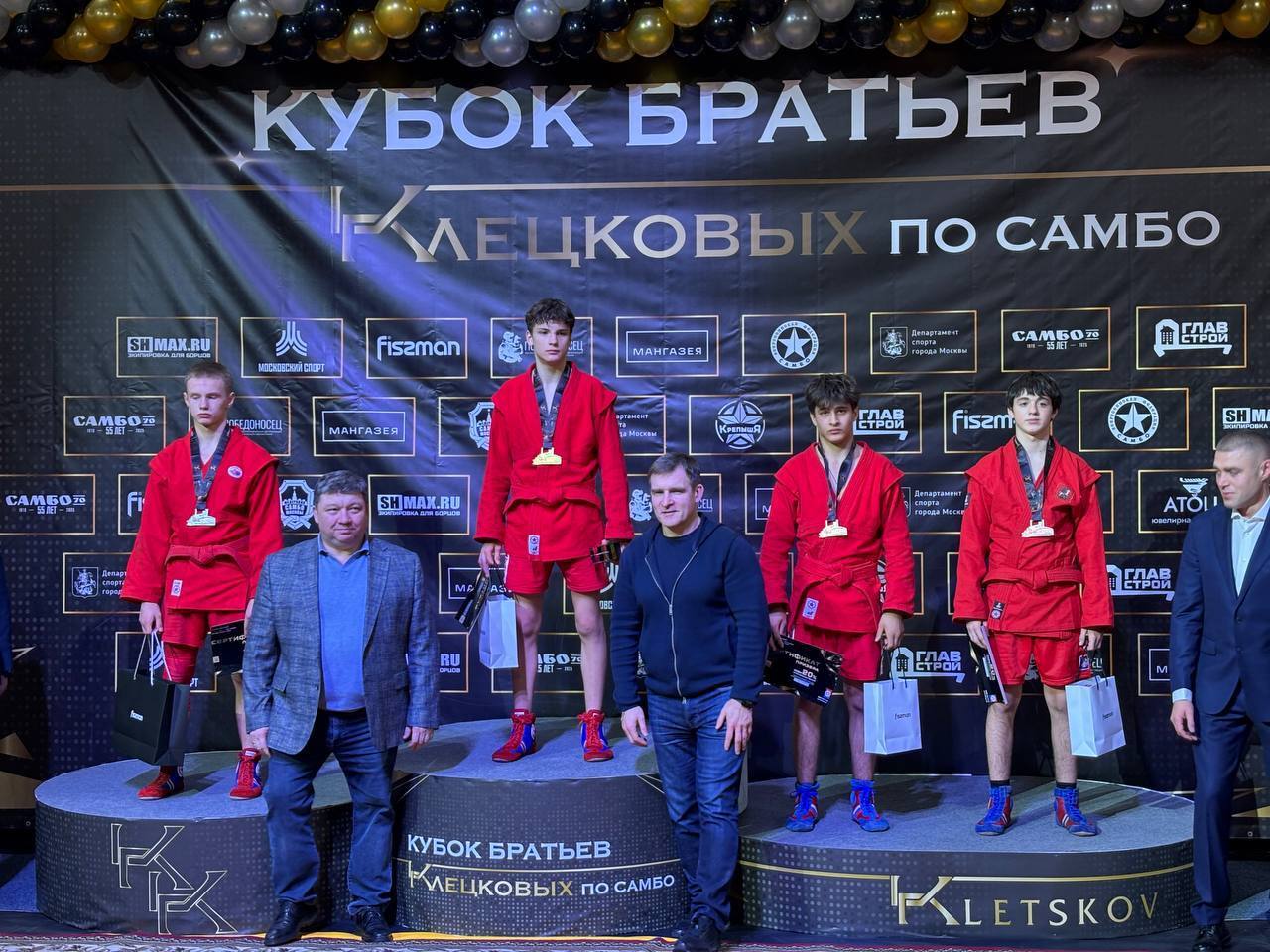 Королёвские самбисты завоевали золотые и бронзовые медали всероссийского турнира Королёвские самбисты завоевали золотые и бронзовые медали всероссийского турнира