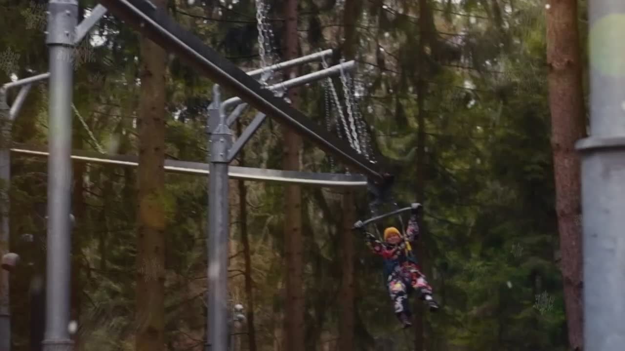 Татьяна Витушева: В лесопарке «Шишкин лес» открылся единственный в Московской области аттракцион - «Роллер.бан»!