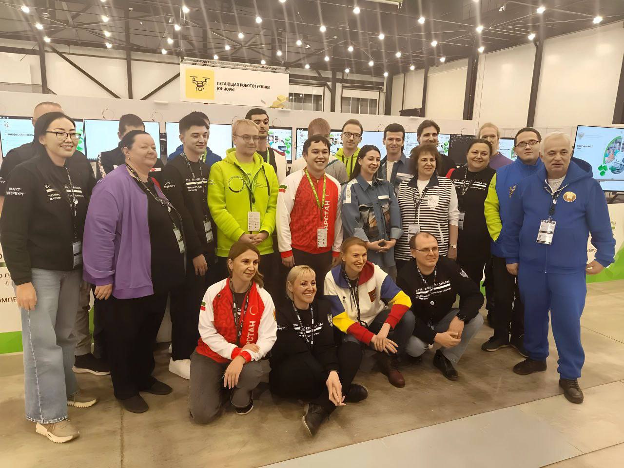 Студент «Серпуховского колледжа» Василий Мишин занял первое место в командном зачете Всероссийского финала чемпионата «Профессионалы» в Санкт-Петербурге Студент «Серпуховского колледжа» Василий Мишин занял первое место в командном зачете Всероссийского финала чемпионата «Профессионалы» в Санкт-Петербурге