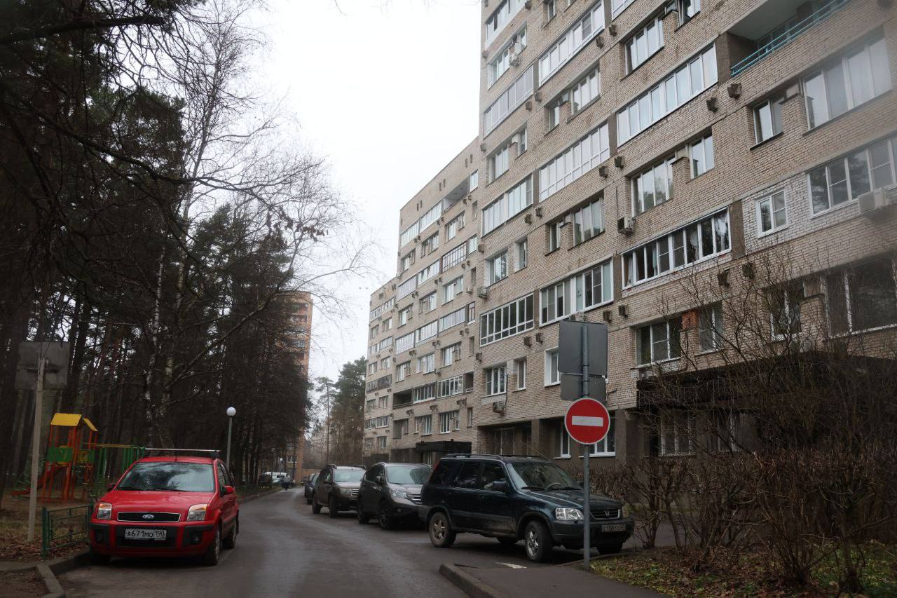 В Протвино заместитель главы Городского округа Серпухов Оксана Лебедева провела встречу с жителями Молодёжного проезда и улицы Ленина