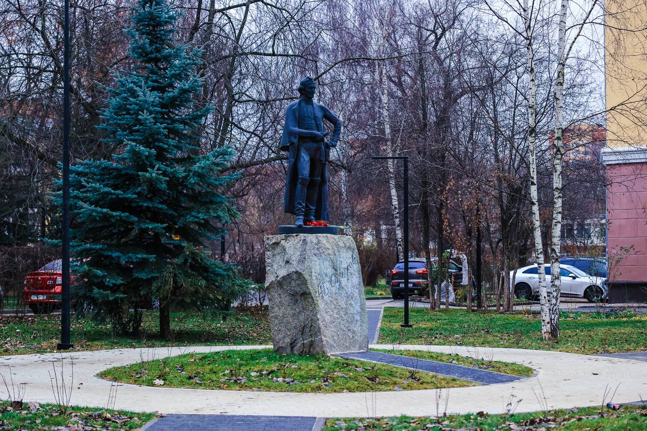 Юлия Купецкая: Еще один сквер, который мы благоустроили в этом году, расположен в микрорайоне имени Г.Т. Шитикова Юлия Купецкая: Еще один сквер, который мы благоустроили в этом году, расположен в микрорайоне имени Г.Т. Шитикова