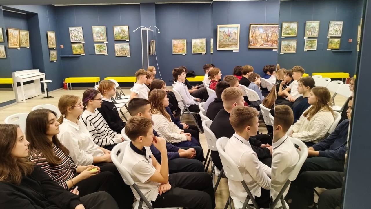 Встреча с героем: школьники Ивантеевки пообщались с участником СВО Встреча с героем: школьники Ивантеевки пообщались с участником СВО