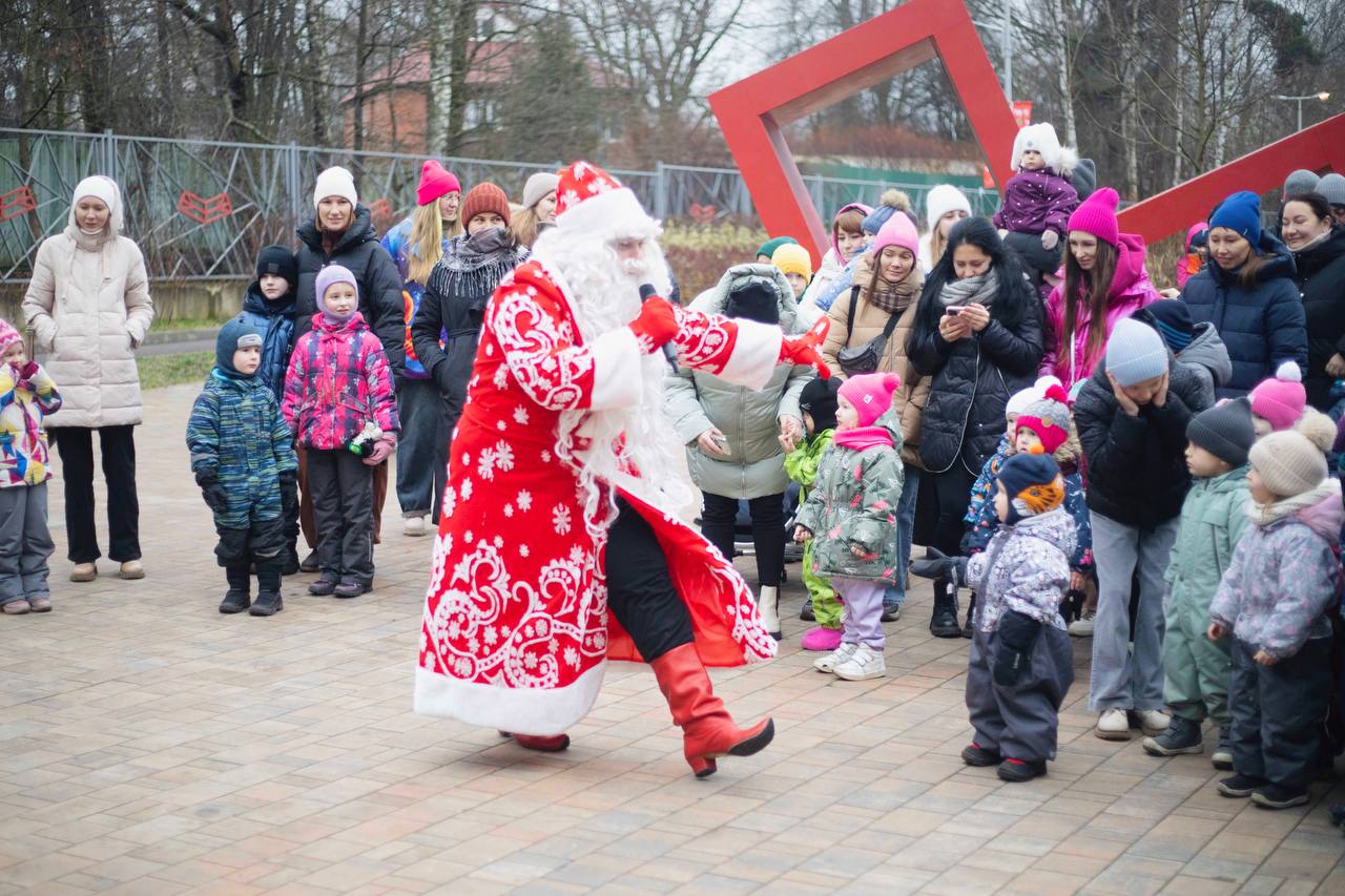 Волшебство начинается здесь: как в парке «Подрезково» открыли почту Деда Мороза Волшебство начинается здесь: как в парке «Подрезково» открыли почту Деда Мороза