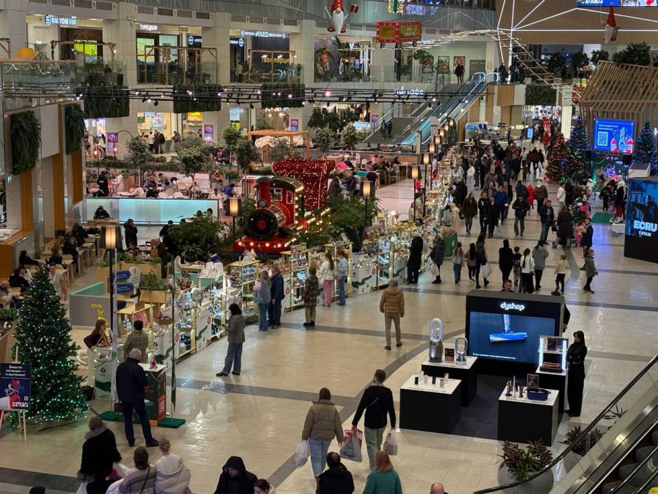 Более 30 предпринимателей приняли участие в новогодней ярмарке брендов Подмосковья в Химках