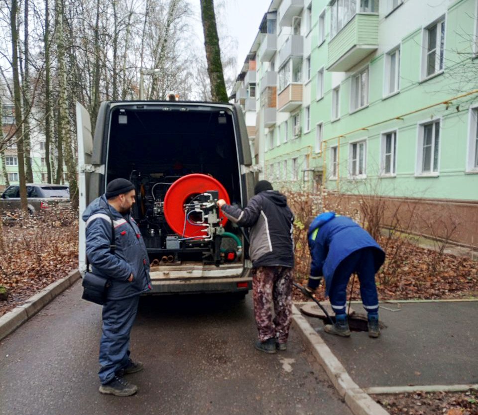 Основной задачей для работников коммунальных служб Пушкинского в минувшие выходные стала ликвидация канализационных засоров Основной задачей для работников коммунальных служб Пушкинского в минувшие выходные стала ликвидация канализационных засоров