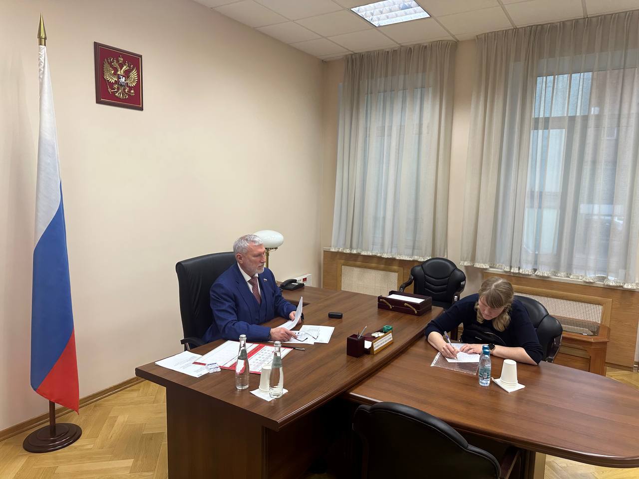 Алексей Журавлев: Провел сегодня плановый прием граждан - это непременно обязан делать каждый депутат, чтобы чувствовать заботы и настроения людей, быть к ним ближе Алексей Журавлев: Провел сегодня плановый прием граждан - это непременно обязан делать каждый депутат, чтобы чувствовать заботы и настроения людей, быть к ним ближе