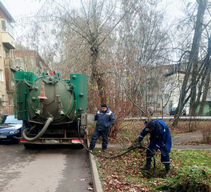 Основной задачей для работников коммунальных служб Пушкинского в минувшие выходные стала ликвидация канализационных засоров Основной задачей для работников коммунальных служб Пушкинского в минувшие выходные стала ликвидация канализационных засоров