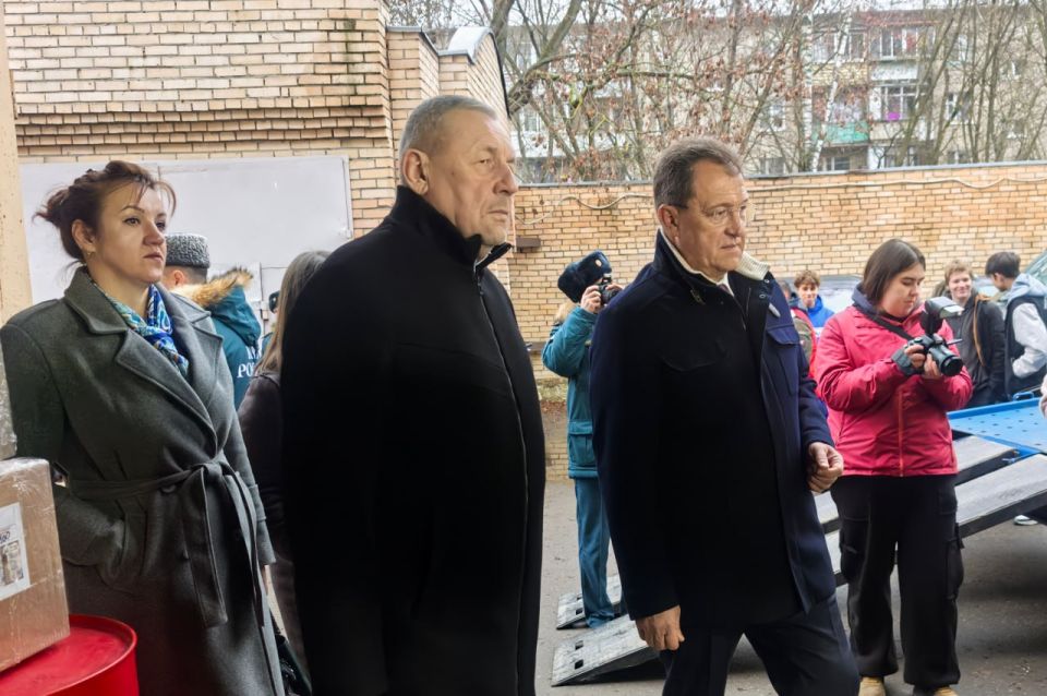 Игорь Сухин: В преддверии Нового года подготовили к отправке на передовую очередную крупную партию гуманитарного груза для наших бойцов и для детей Луганской области